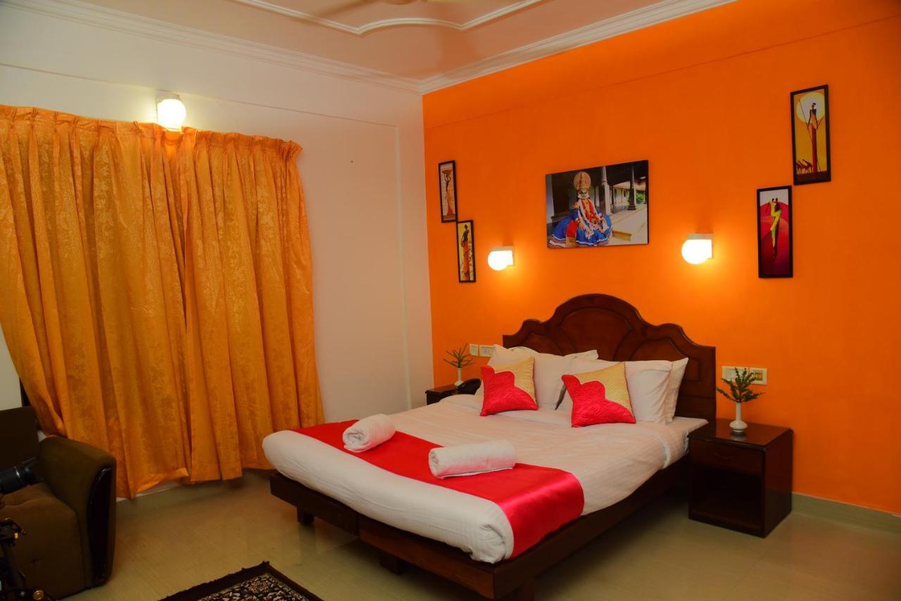 Ocean Bay Ayurvedic Beach Resort Kovalam Exterior photo